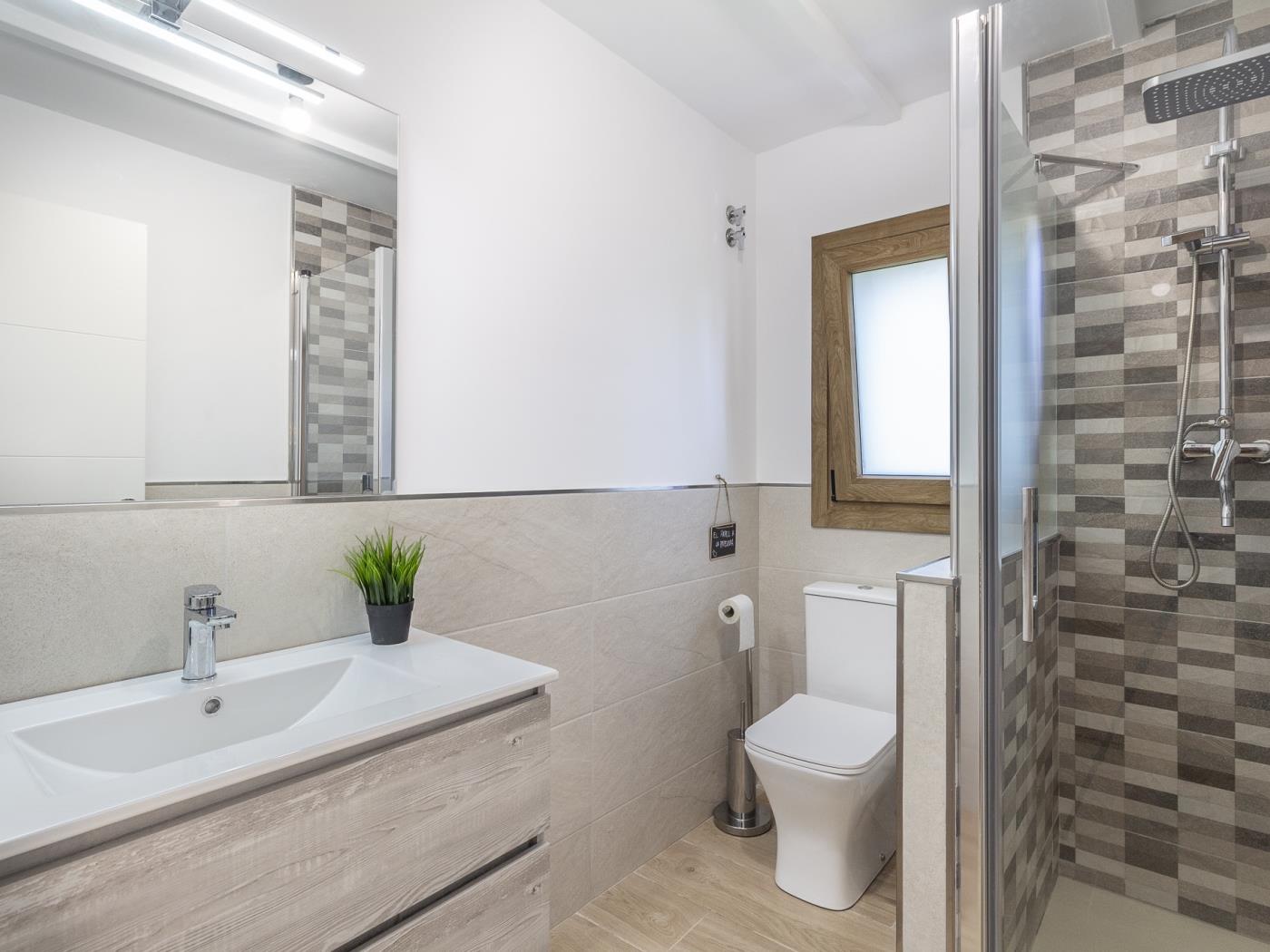 Neuer Cortijo mit Pool und Garten in Dúrcal