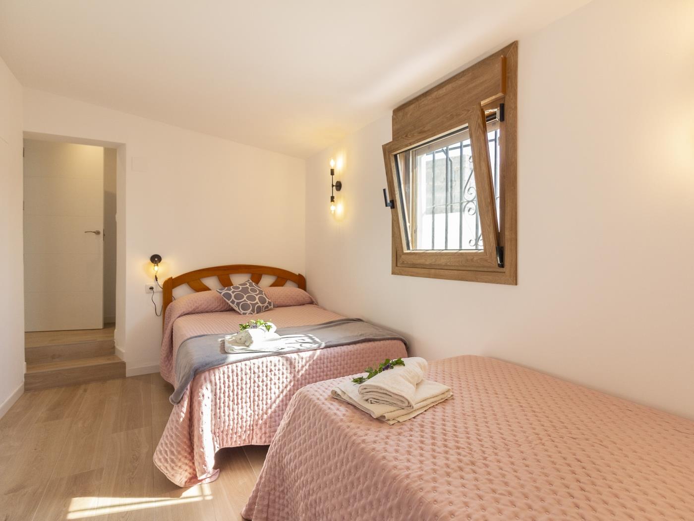 Neuer Cortijo mit Pool und Garten in Dúrcal