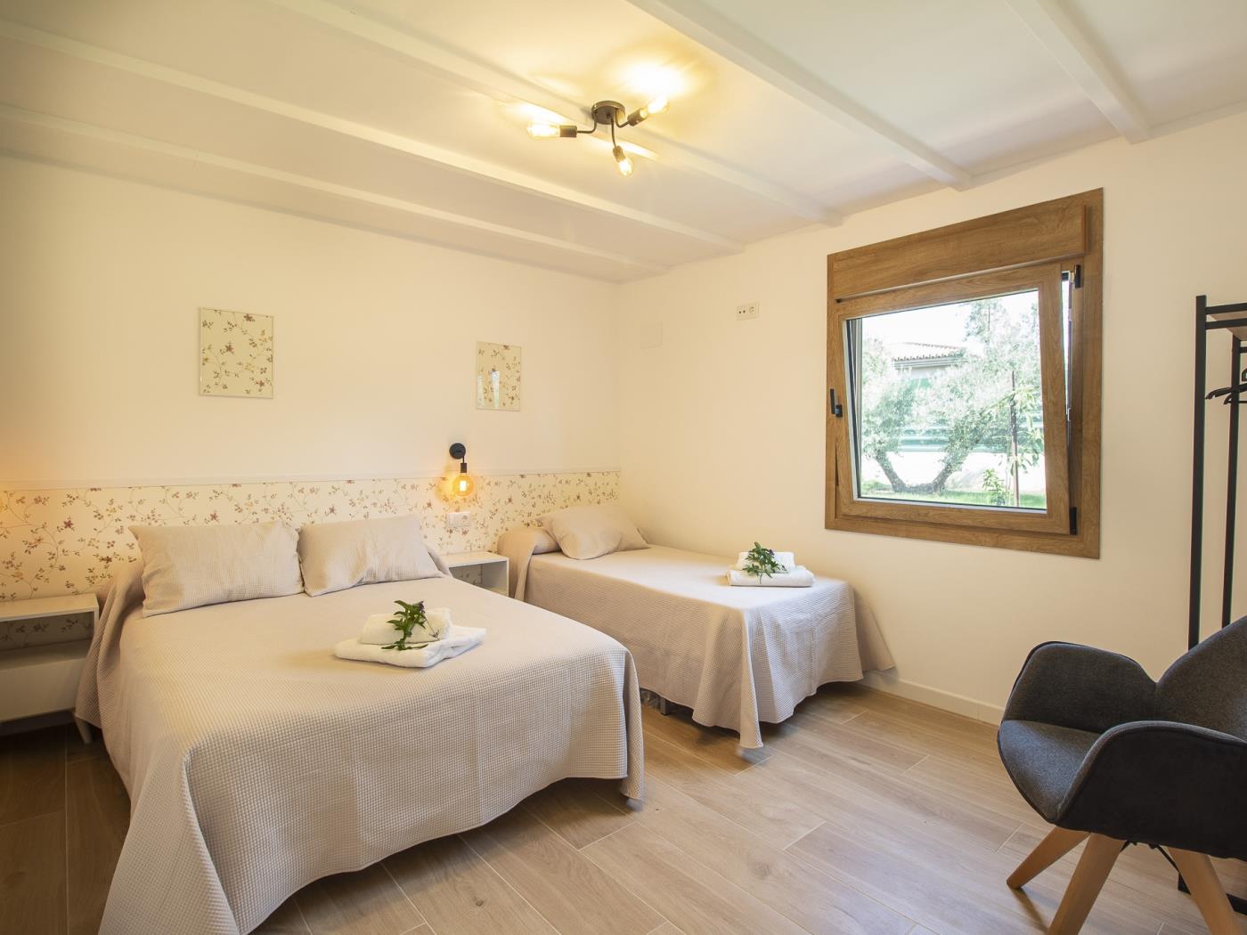 Neuer Cortijo mit Pool und Garten in Dúrcal
