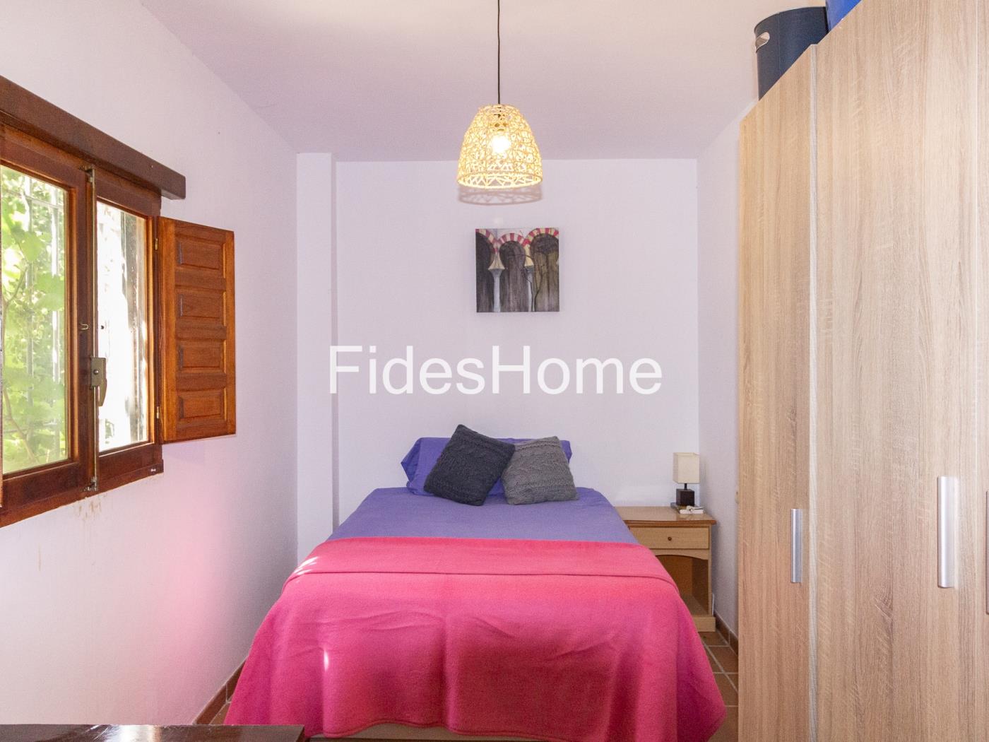 A charming rustic farmhouse with extensive grounds, salt pans and fruit trees in Saleres
