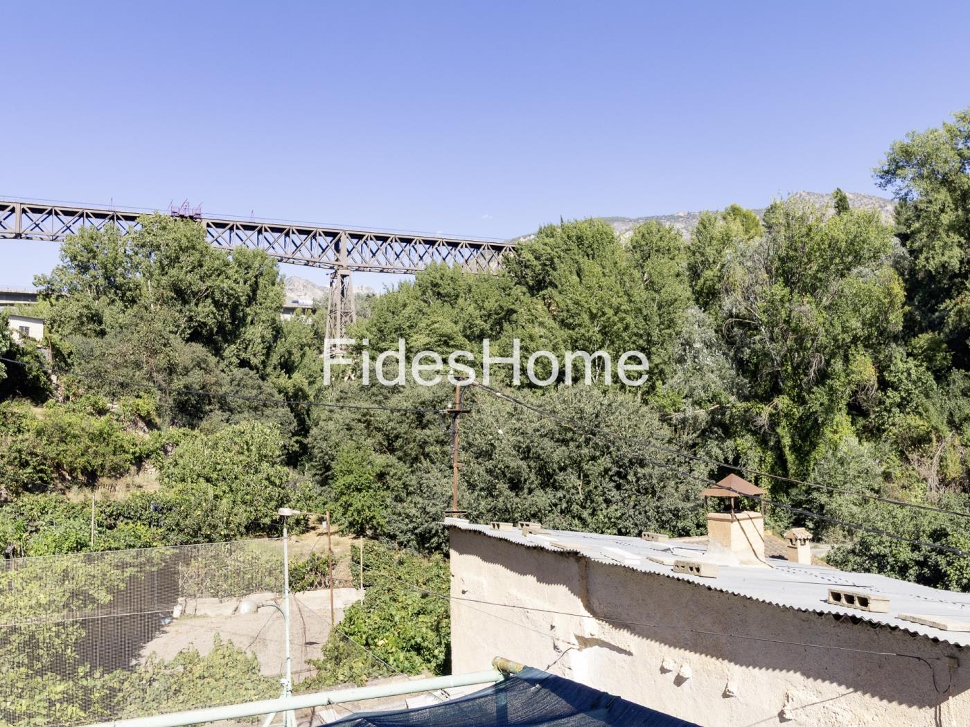 Bezauberndes Dorfhaus in Dúrcal mit Garten und Pool in Dúrcal