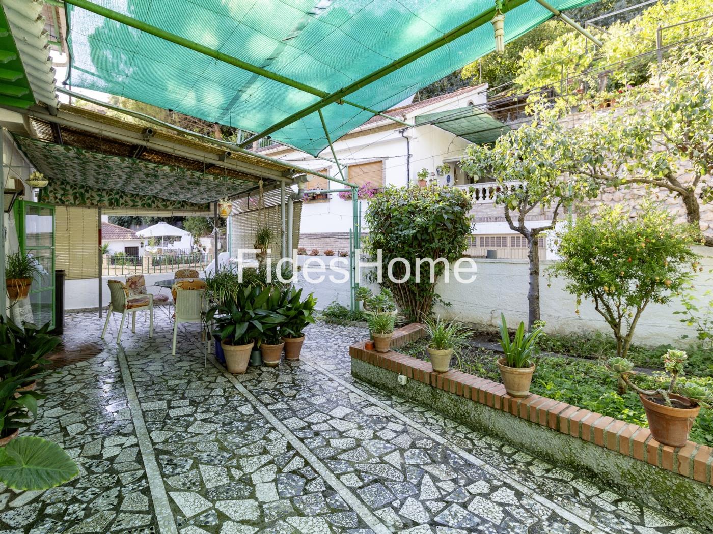 Bezauberndes Dorfhaus in Dúrcal mit Garten und Pool in Dúrcal