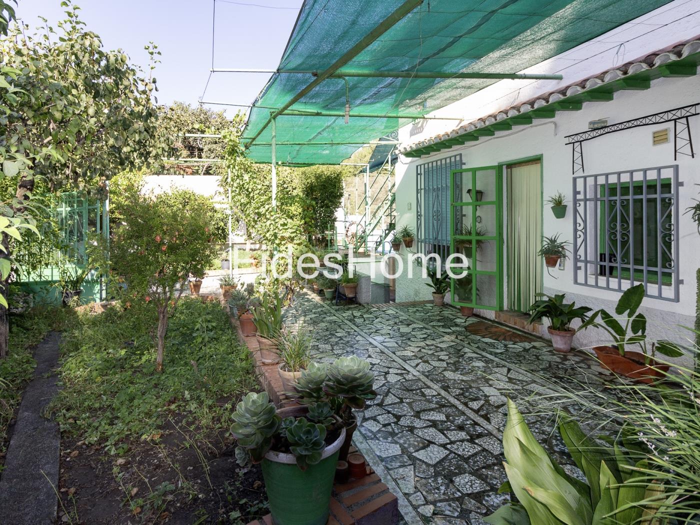 Bezauberndes Dorfhaus in Dúrcal mit Garten und Pool in Dúrcal