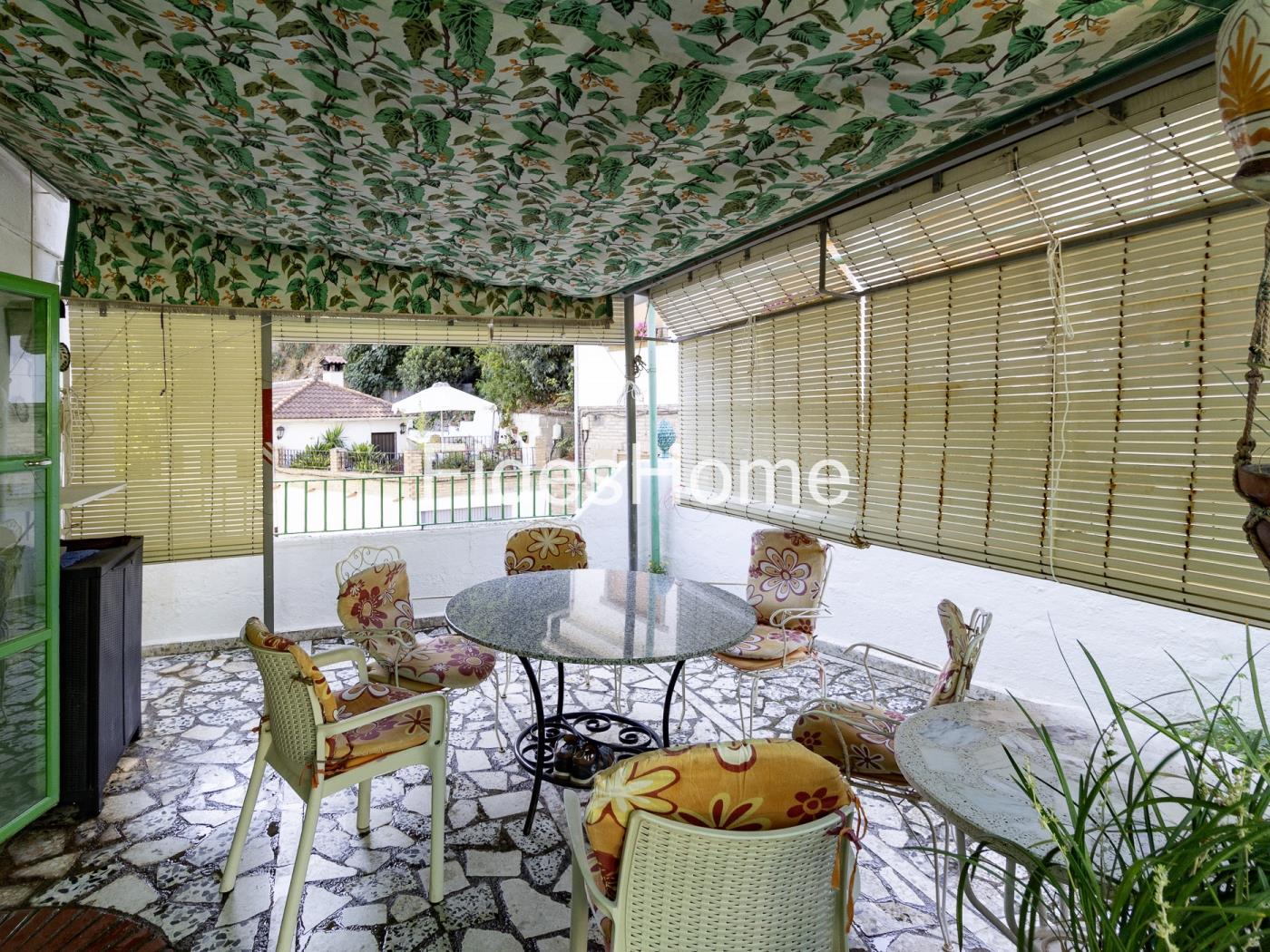 Bezauberndes Dorfhaus in Dúrcal mit Garten und Pool in Dúrcal