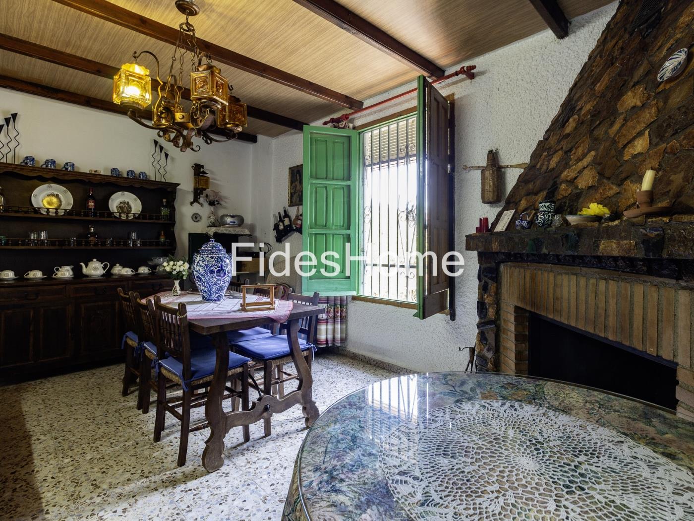 Bezauberndes Dorfhaus in Dúrcal mit Garten und Pool in Dúrcal