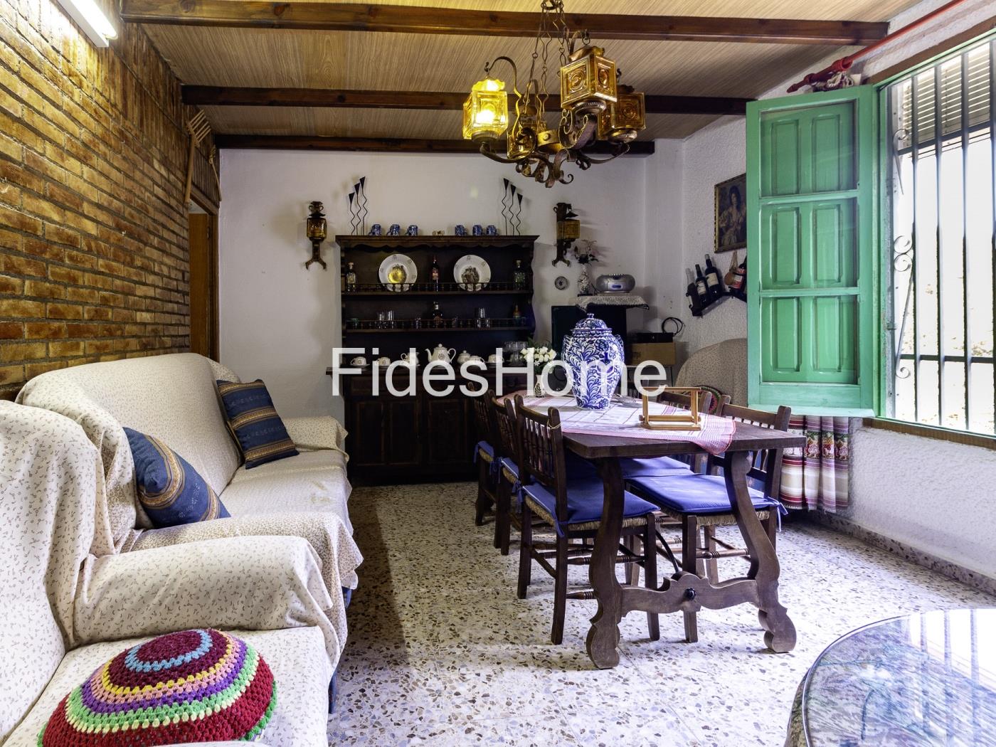Bezauberndes Dorfhaus in Dúrcal mit Garten und Pool in Dúrcal