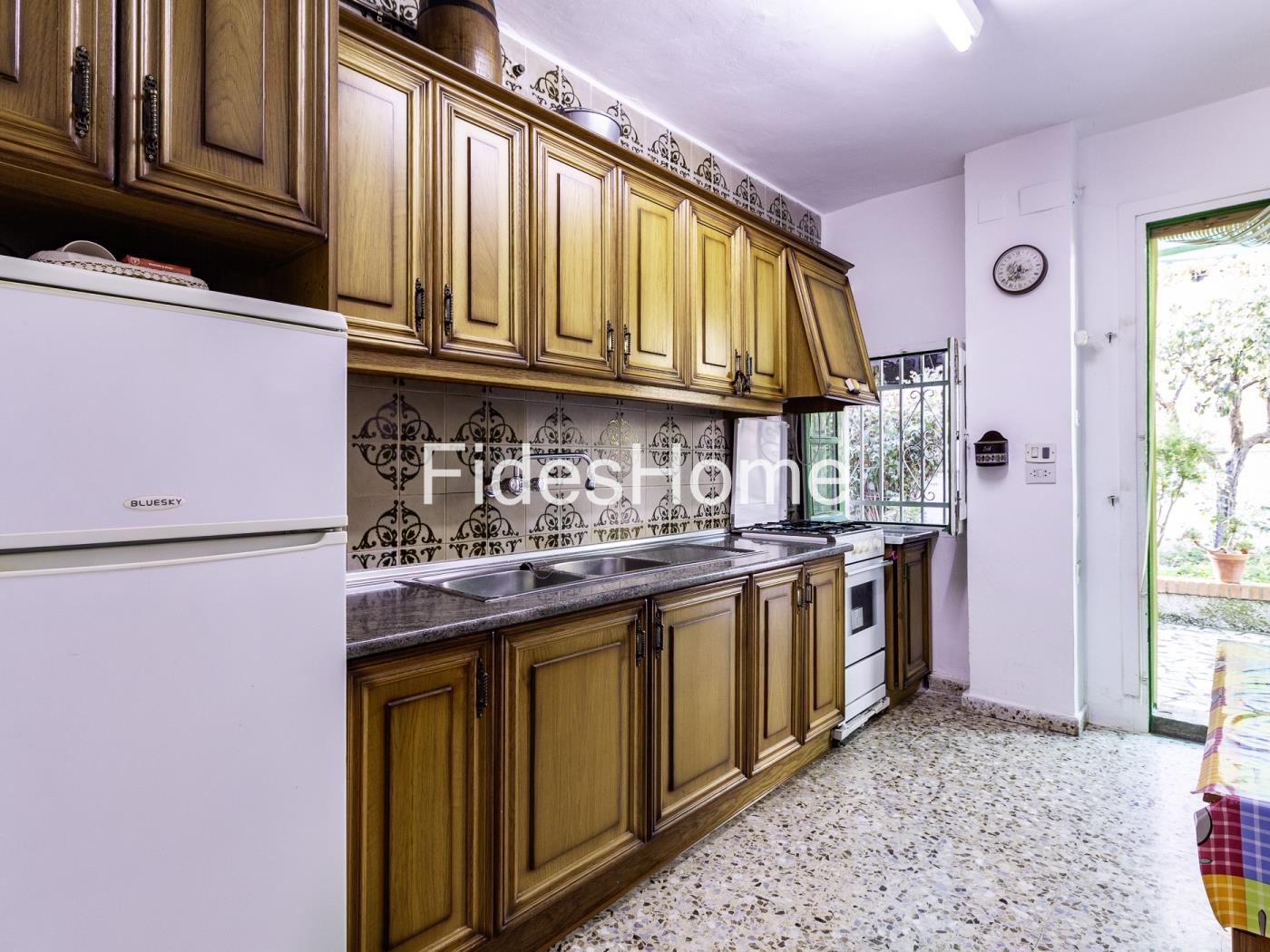 Bezauberndes Dorfhaus in Dúrcal mit Garten und Pool in Dúrcal